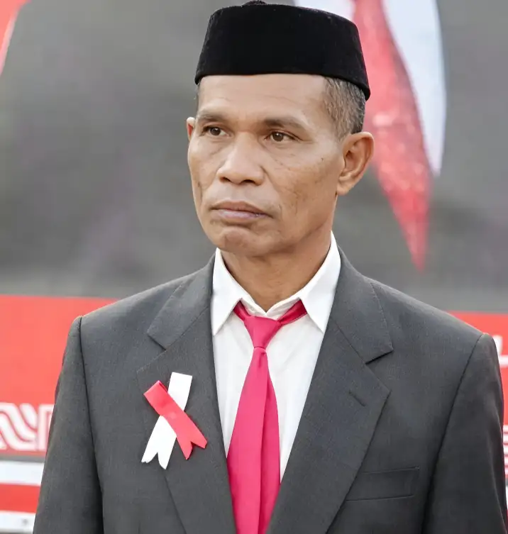 Kecakapan Etik Dalam Penggunaan Teknologi:Tuntutan Keteladanan Seorang Guru Di Era Digital