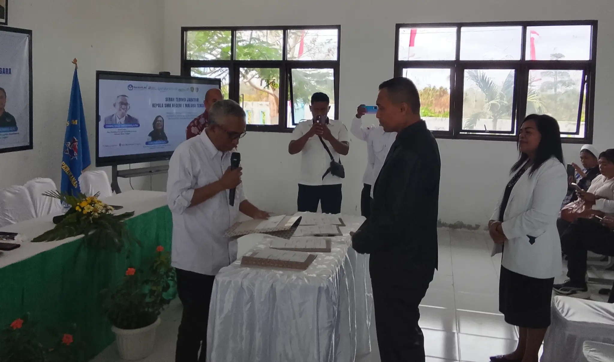 Cabang Dinas Dikmensus Maluku Tenggara Gelar Sertijab Kepala Sekolah SMK Negeri 1 Malra